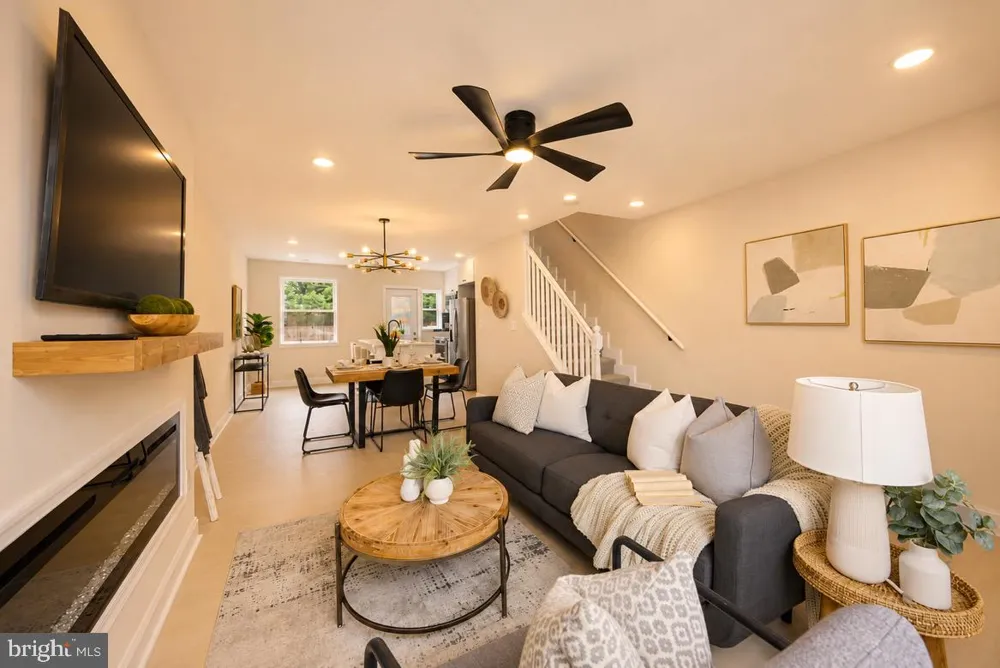 8048 KAVANAGH ROAD Baltimore, MD 21222