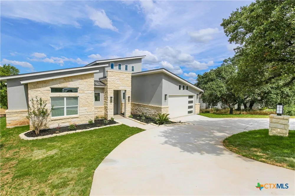 1314 Clayton Nolen Drive Horseshoe Bay, TX 78657