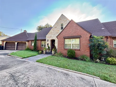1406 Country Club Road