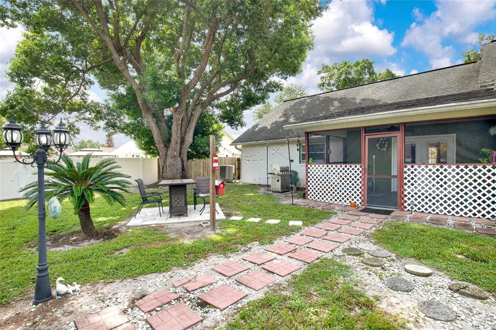 7261 ABBEY LANE Winter Park, FL 32792