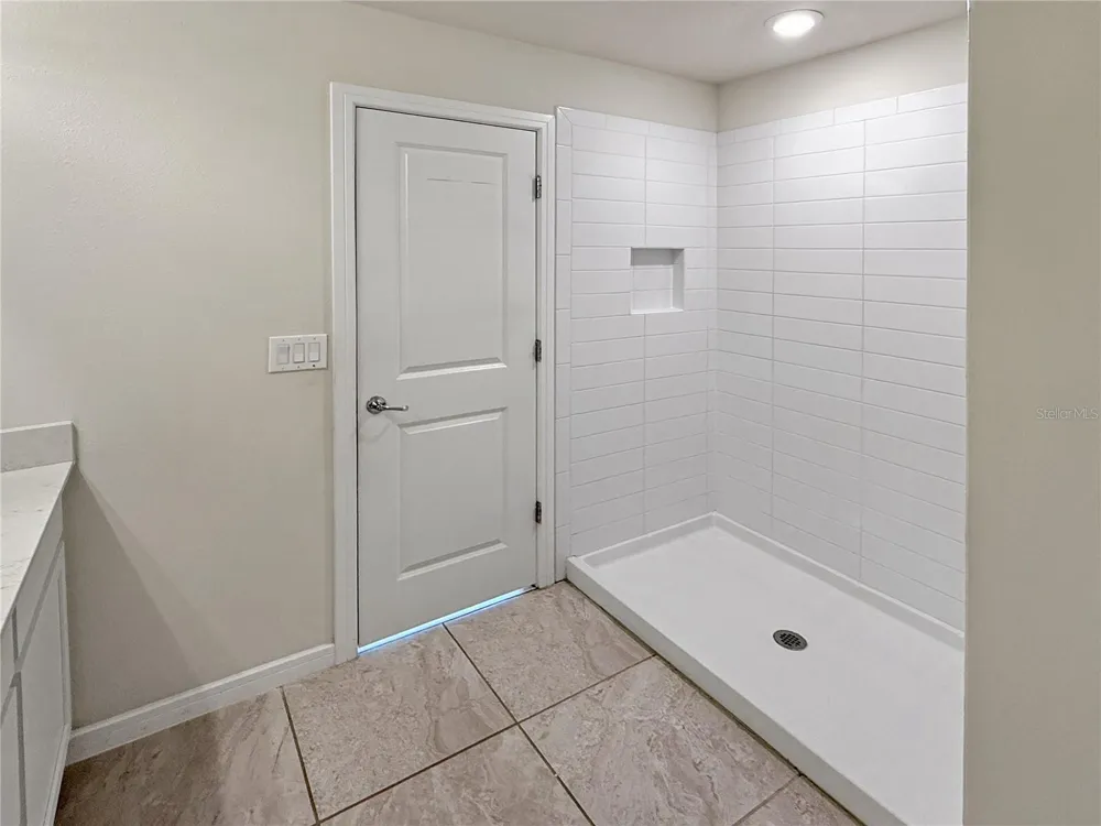 5012 BLUE HAMMOCK COURT Kissimmee, FL 34746