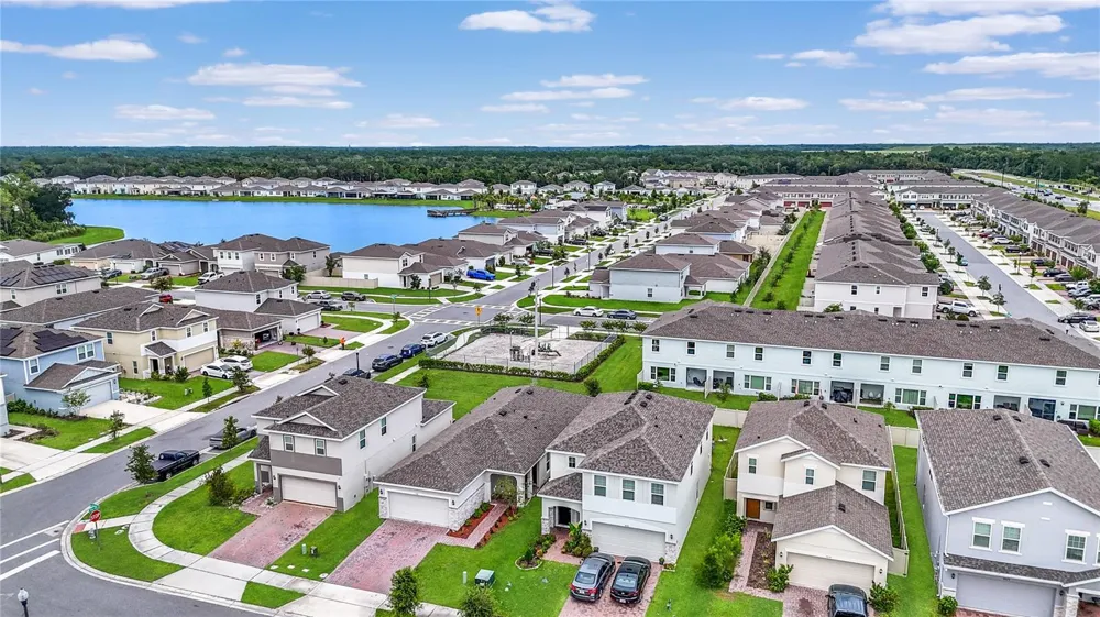 5012 BLUE HAMMOCK COURT Kissimmee, FL 34746