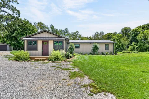 2490 Chestnut Hill Rd