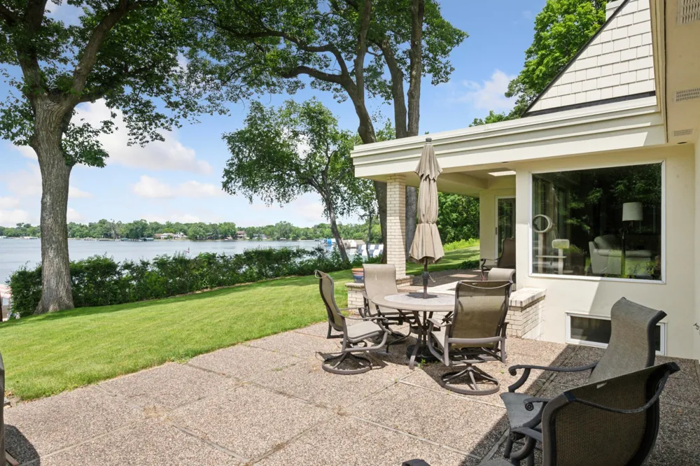 4770 Manitou Road Excelsior, MN 55331