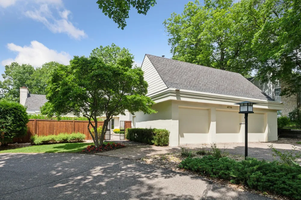 4770 Manitou Road Excelsior, MN 55331