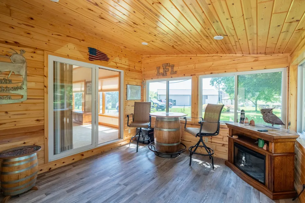 13698 Maple Road Mapleton, MN 56065