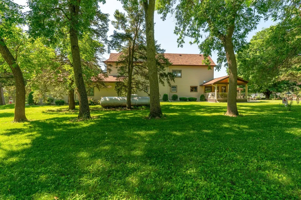 13698 Maple Road Mapleton, MN 56065
