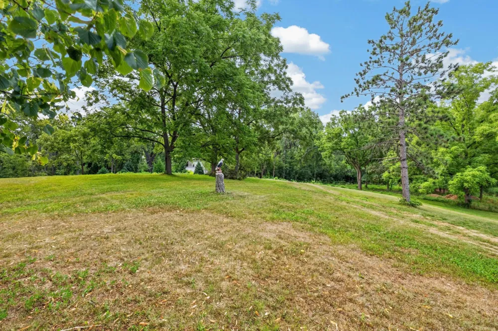 9950 194th Street W Lakeville, MN 55044