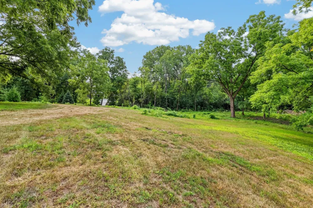 9950 194th Street W Lakeville, MN 55044