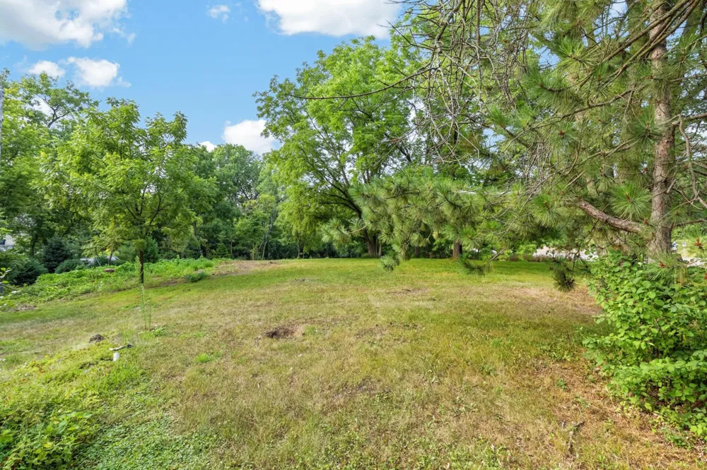 9950 194th Street W Lakeville, MN 55044