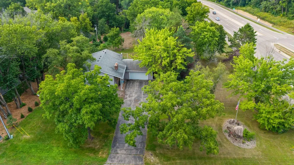 9950 194th Street W Lakeville, MN 55044