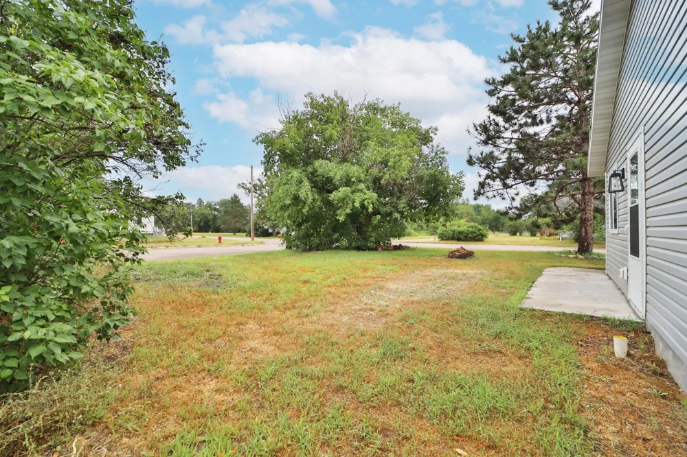 419 Mckinley Street SW Staples, MN 56479