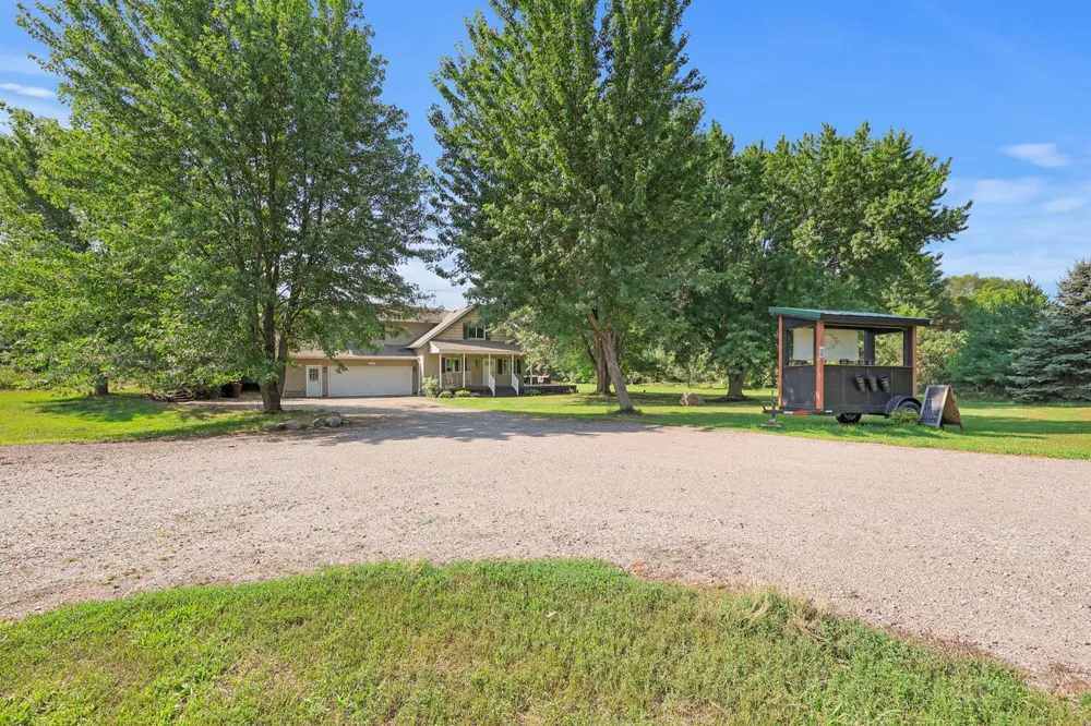 2761 90th Street NE Monticello, MN 55362