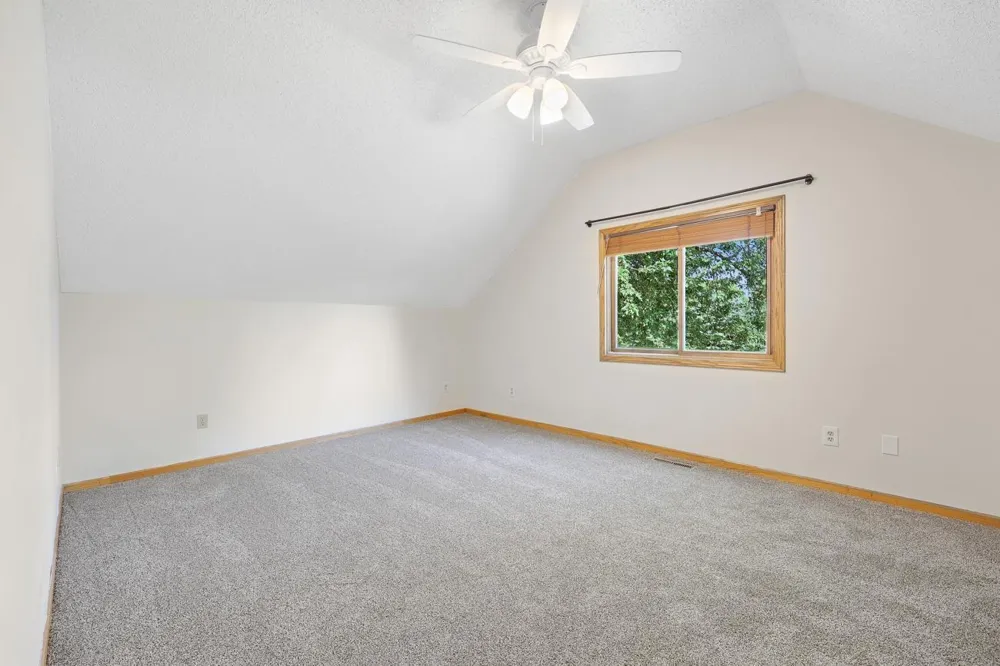 2761 90th Street NE Monticello, MN 55362
