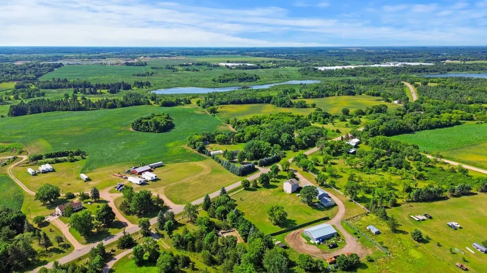 2761 90th Street NE Monticello, MN 55362