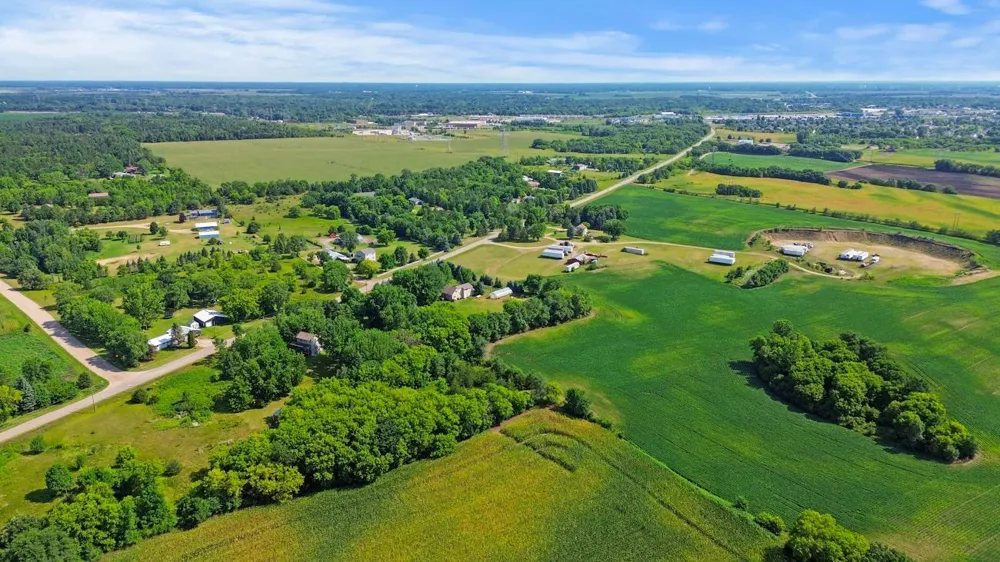 2761 90th Street NE Monticello, MN 55362