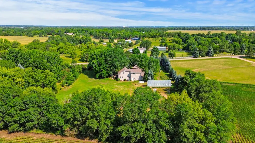 2761 90th Street NE Monticello, MN 55362