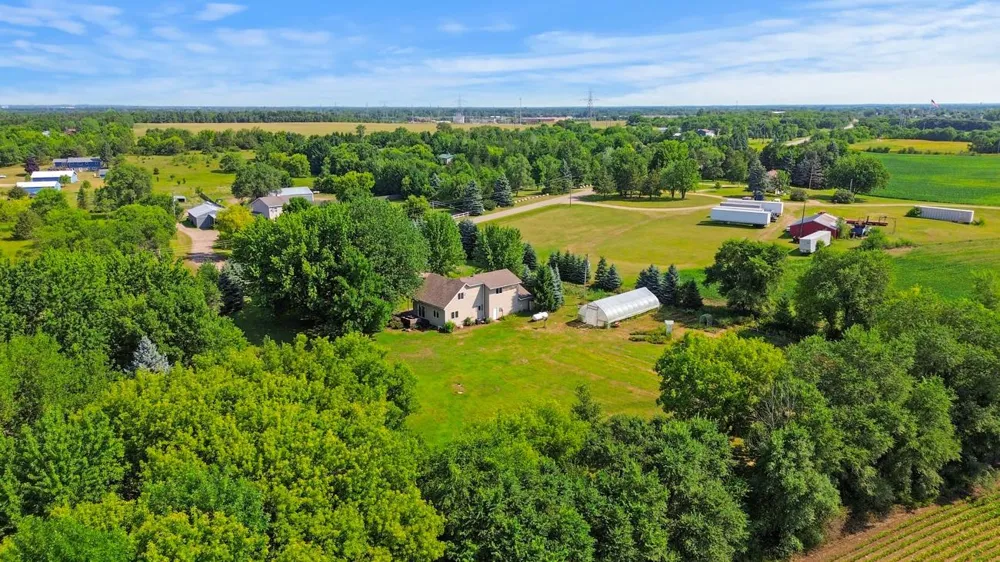 2761 90th Street NE Monticello, MN 55362