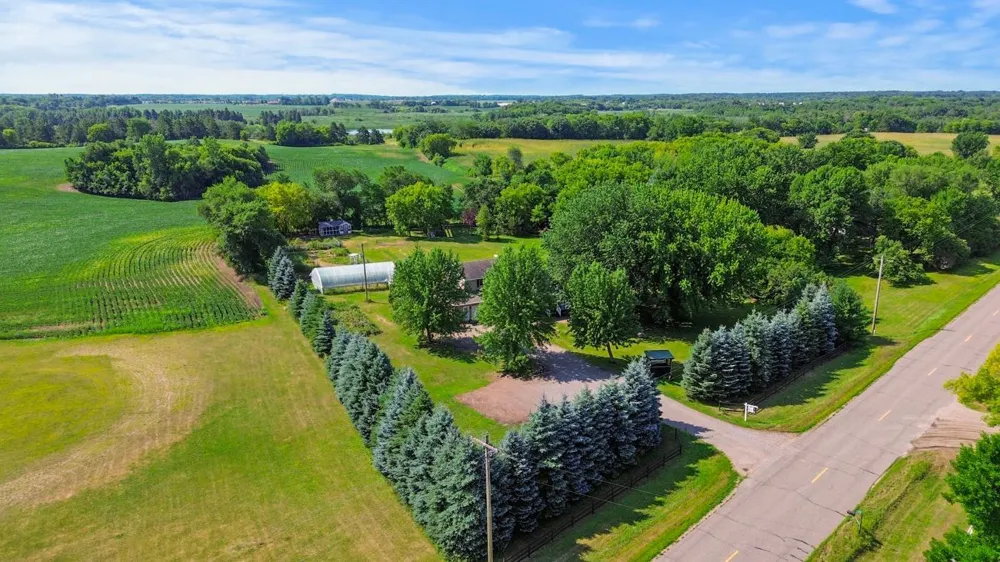2761 90th Street NE Monticello, MN 55362