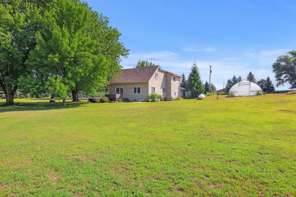 2761 90th Street NE Monticello, MN 55362
