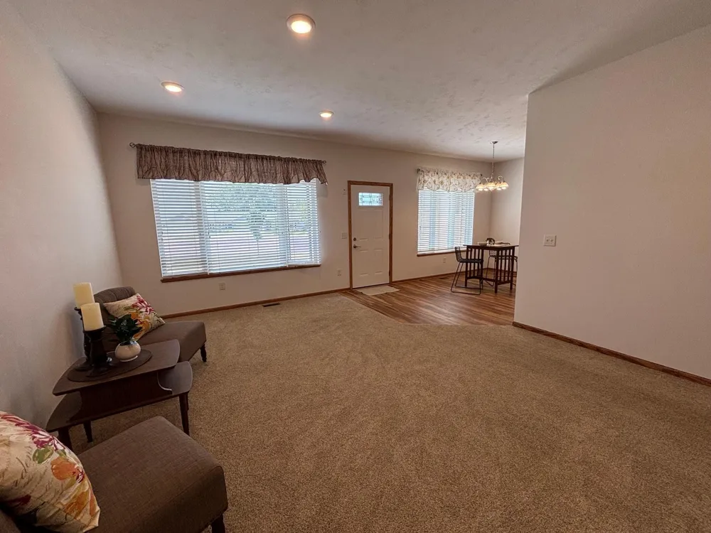 2343 Cherrywood Lane Worthington, MN 56187