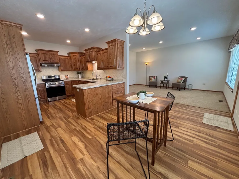 2343 Cherrywood Lane Worthington, MN 56187