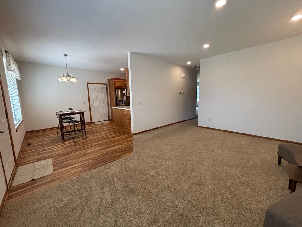 2343 Cherrywood Lane Worthington, MN 56187