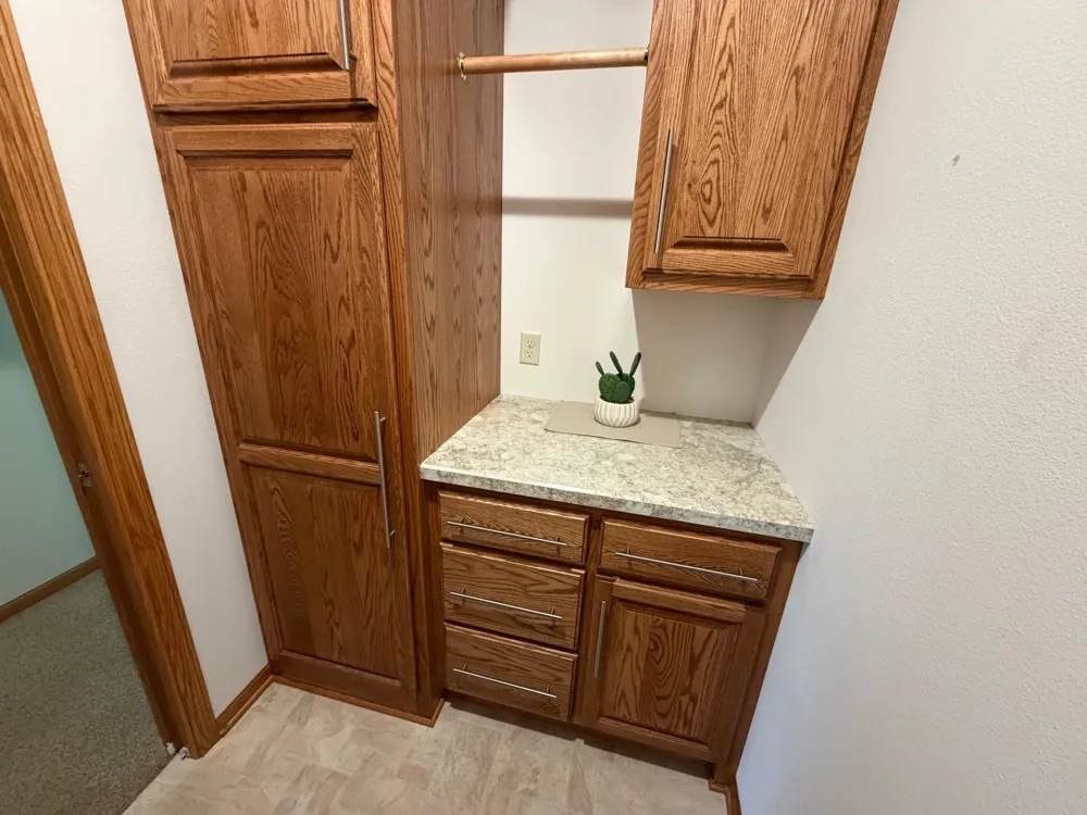 2343 Cherrywood Lane Worthington, MN 56187