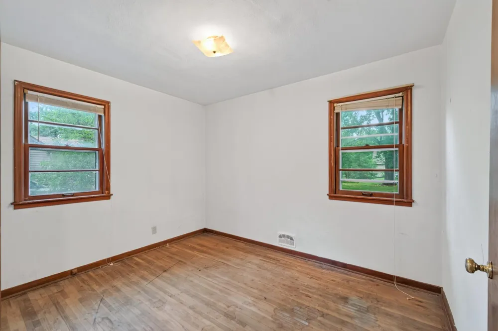 2551 Rainbow Lane New Brighton, MN 55112