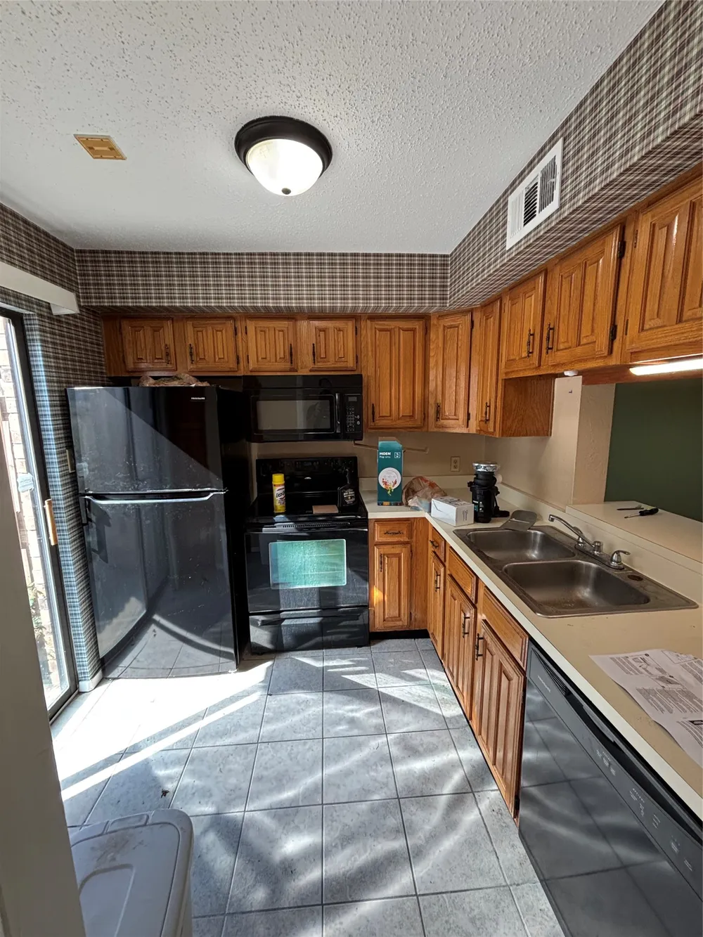 5454 Financial Plaza #12D Shreveport, LA 71129