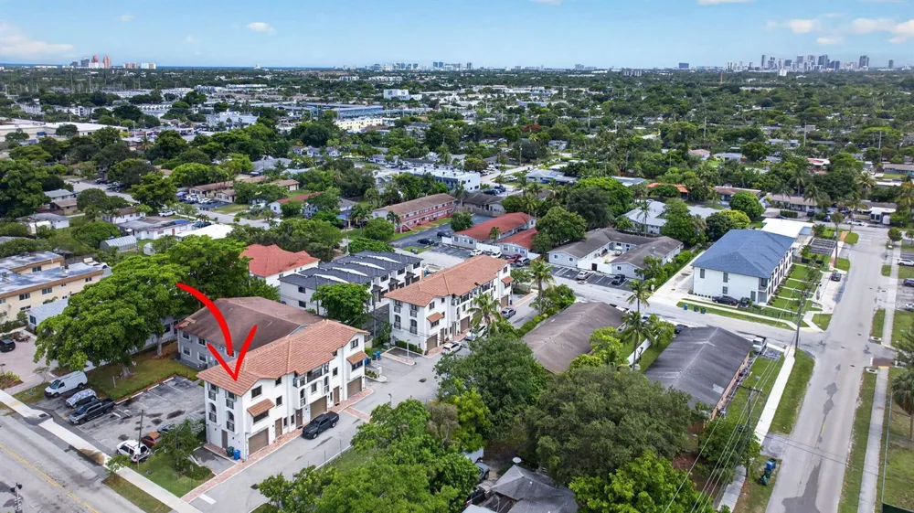 444 NW 41ST STREET Oakland Park, FL 33309