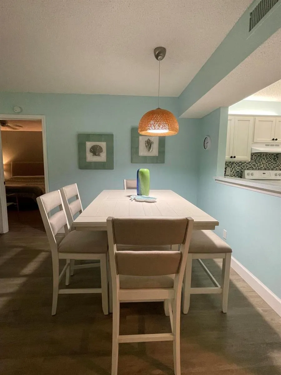 1210 SE PARKVIEW PLACE #E3 Stuart, FL 34994