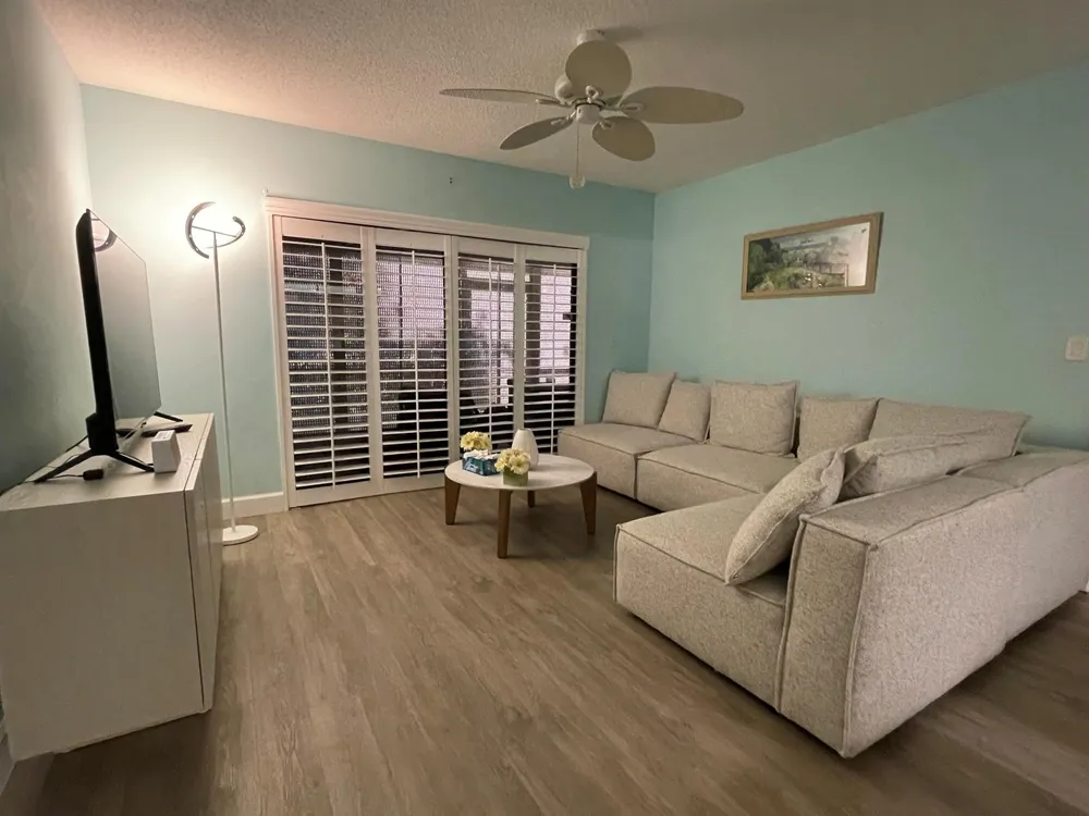 1210 SE PARKVIEW PLACE #E3 Stuart, FL 34994