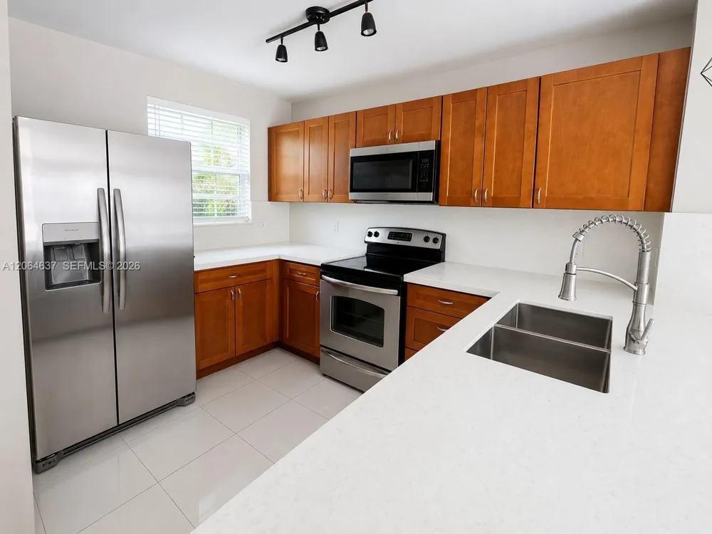 8201 Fairway Rd #8201 Sunrise, FL 33351