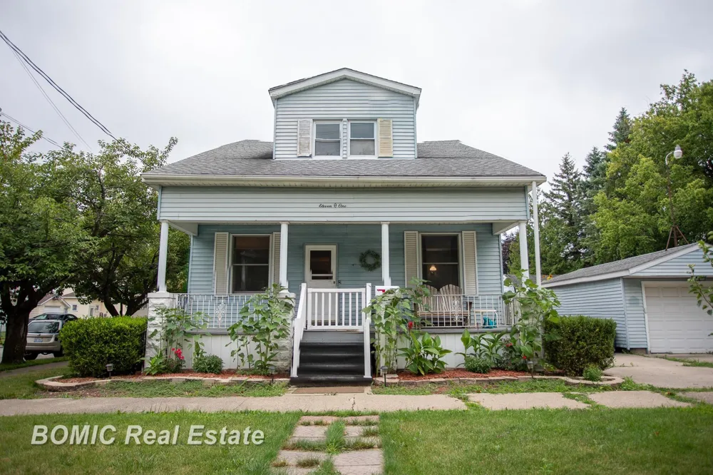 1101 S Farragut Street Bay City City, MI 48708