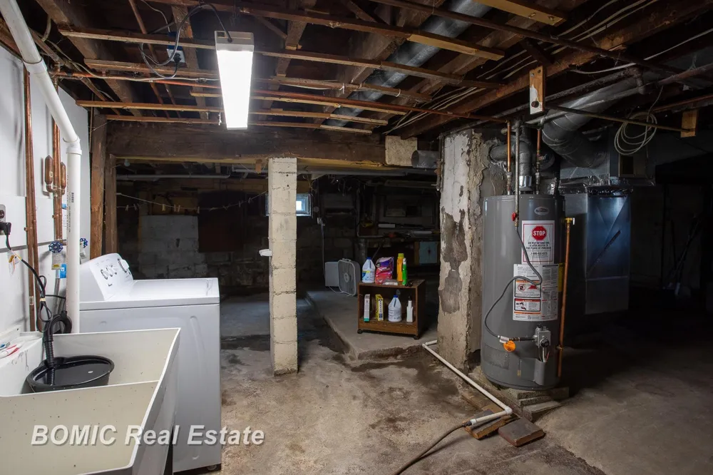1101 S Farragut Street Bay City City, MI 48708