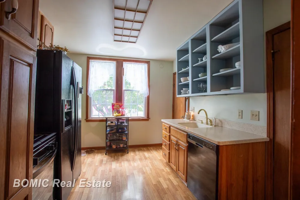 1101 S Farragut Street Bay City City, MI 48708