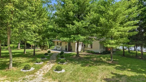 1632 Carey Lane