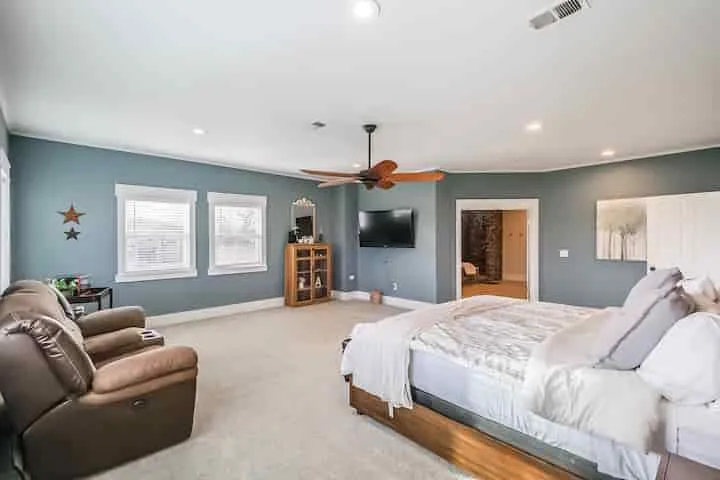 139 Jay Lane Bellville, TX 77418