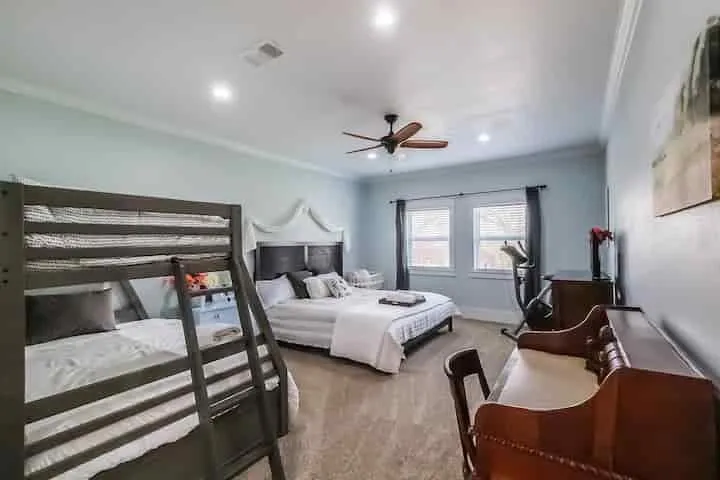 139 Jay Lane Bellville, TX 77418