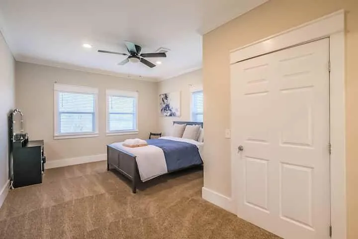139 Jay Lane Bellville, TX 77418
