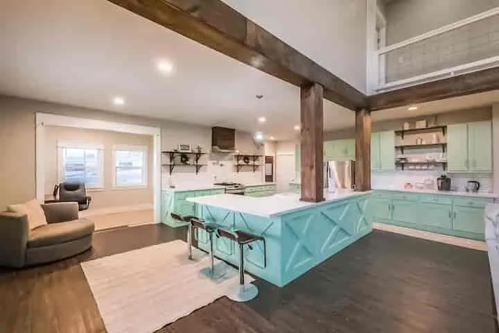 139 Jay Lane Bellville, TX 77418