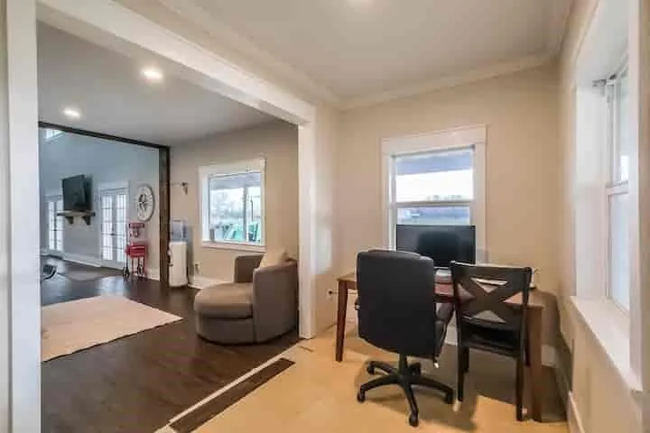 139 Jay Lane Bellville, TX 77418
