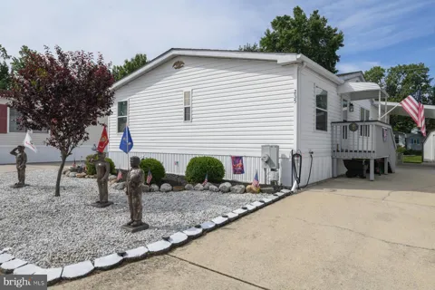 235 TONY CIRCLE