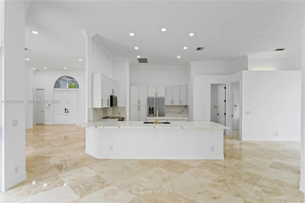 11021 Redhawk St Plantation, FL 33324