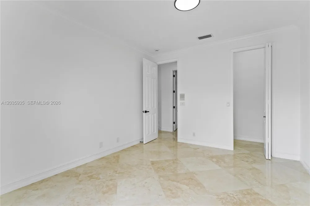 11021 Redhawk St Plantation, FL 33324