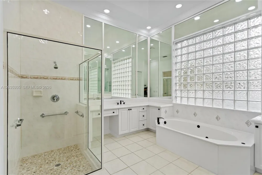 11021 Redhawk St Plantation, FL 33324