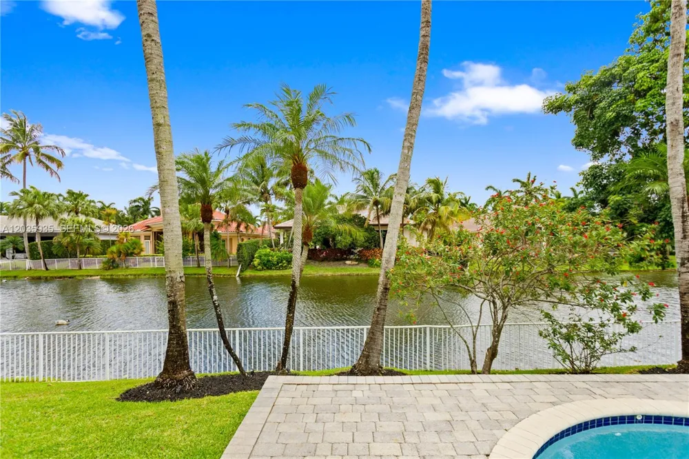 11021 Redhawk St Plantation, FL 33324