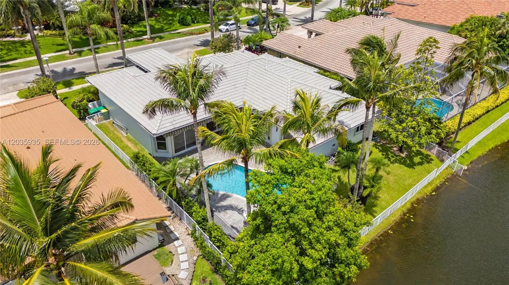11021 Redhawk St Plantation, FL 33324