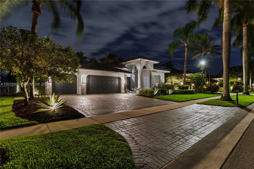 11021 Redhawk St Plantation, FL 33324